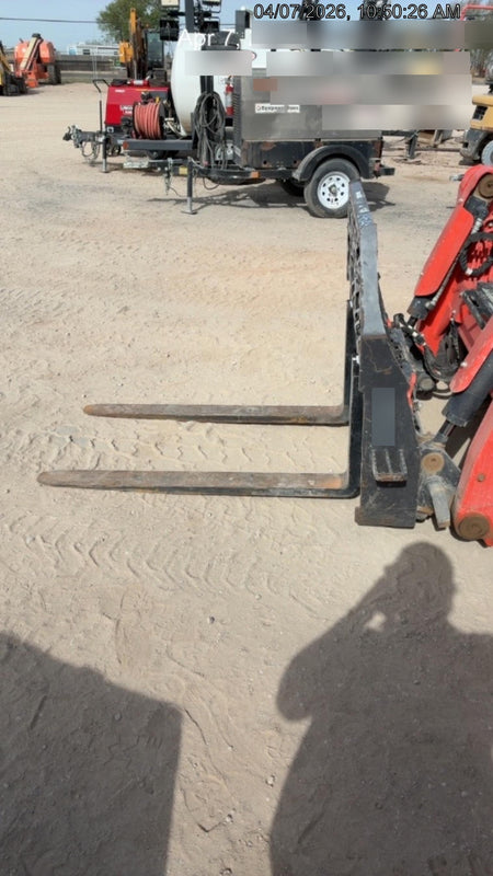2019 PALADIN 48" Pallet Forks - Paladin