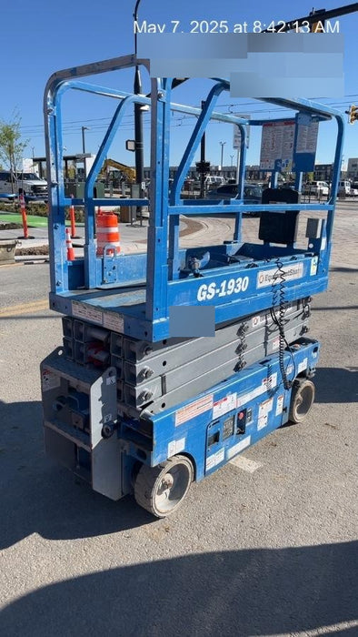 2019 Genie GS-1930 Fixed rails with chain Entry