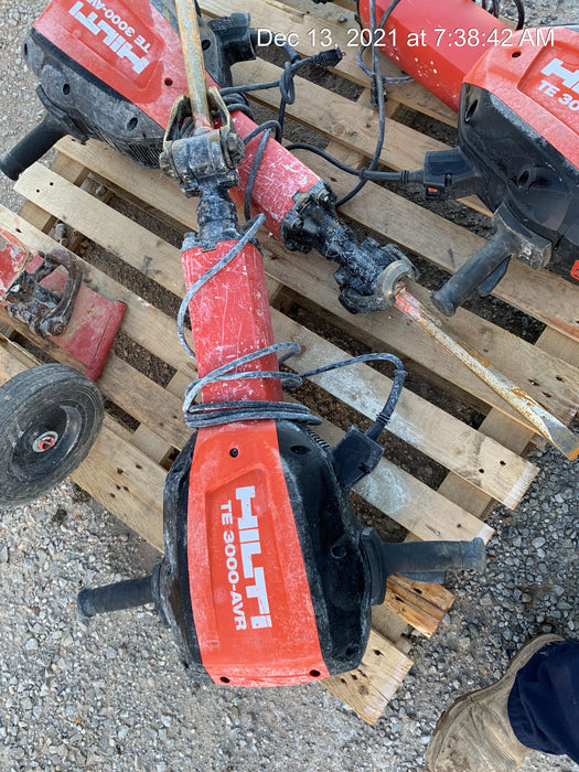 2020 HILTI TE 3000-AVR