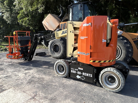 2025 JLG E300AJP