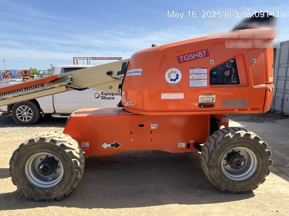 2020 JLG 400S