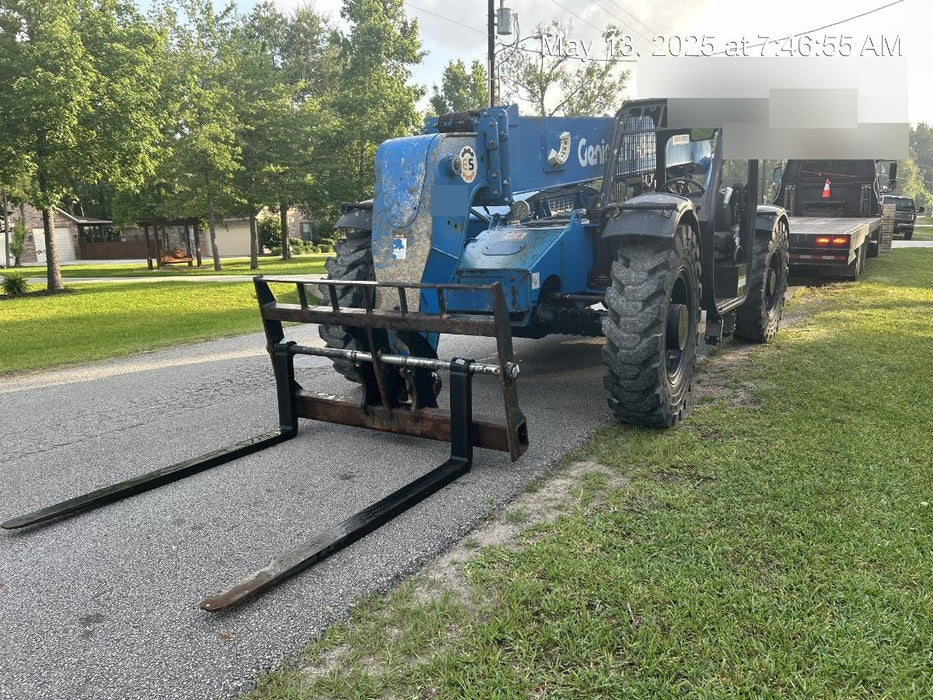 2018 Genie GTH-844 GTH-844 w/Open ROPS, Solid Tires, beacon/work lights, 60" carriage/forks