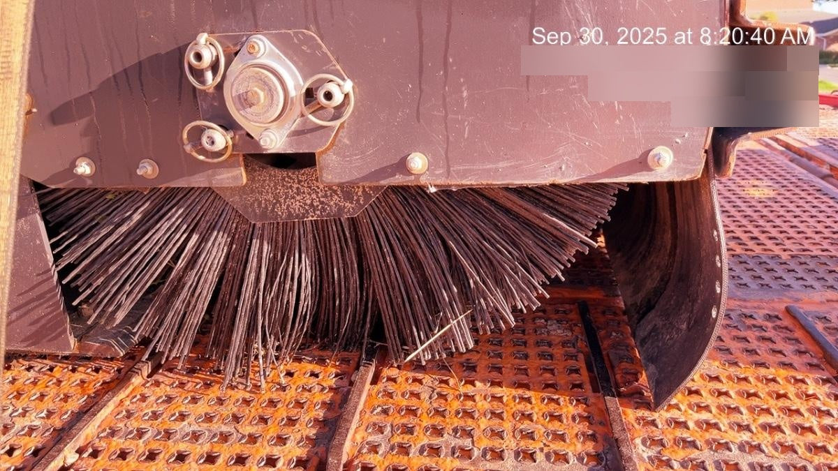 2021 PALADIN Sweepster SB72