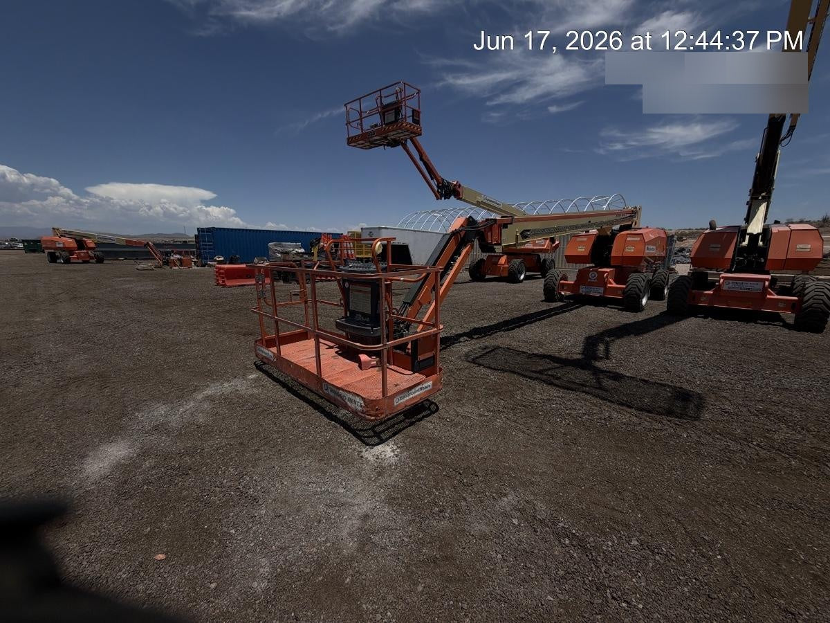 2021 JLG 860SJ