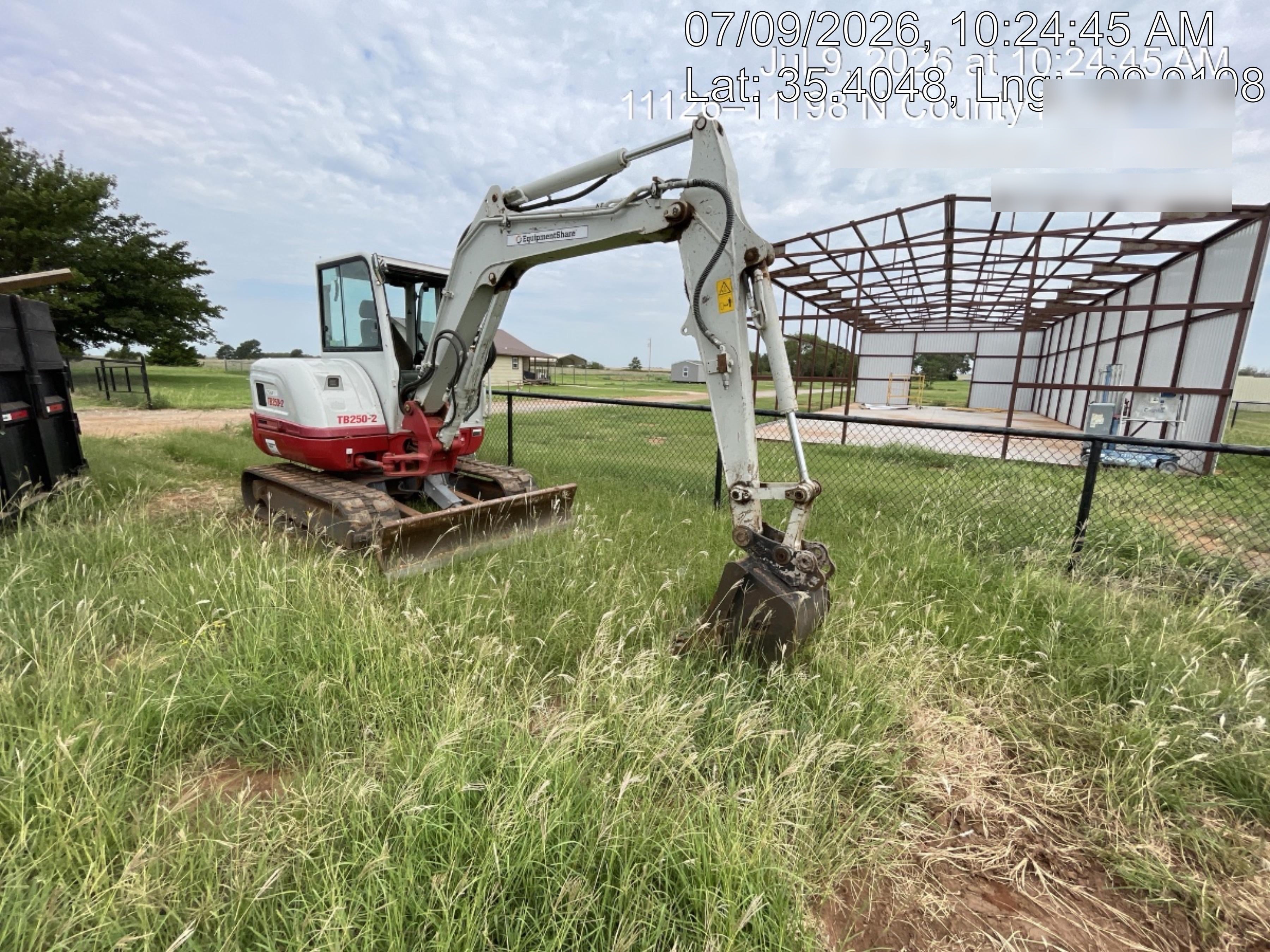 2023 TAKEUCHI TB250-2CR