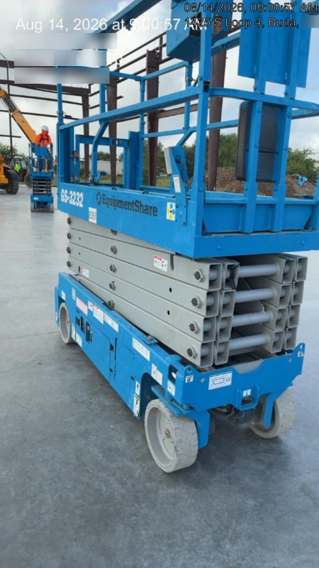 2018 Genie GS-3232 Genie GS3232 Lift w/Folding Rails and Swing Gate