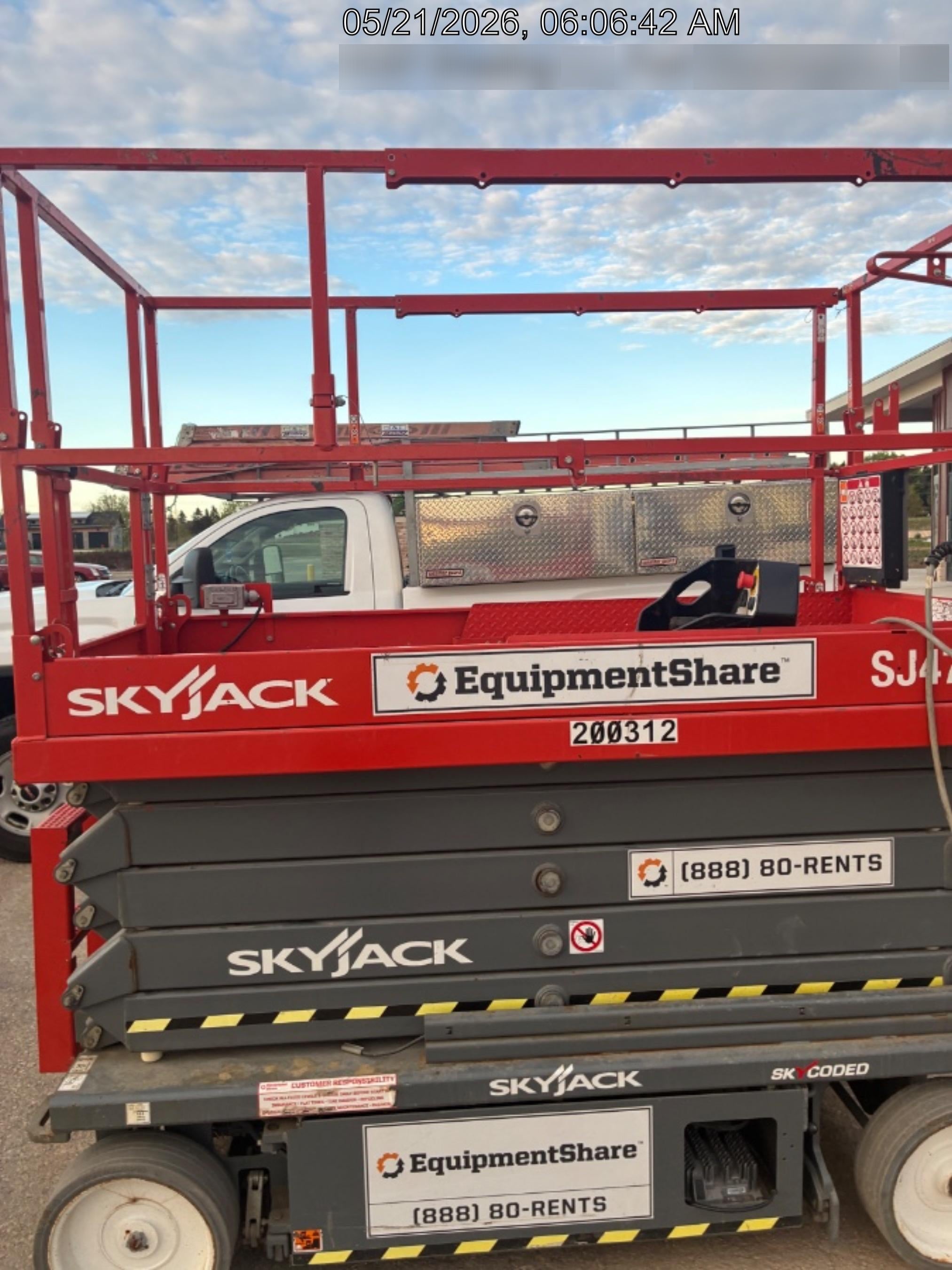 2021 SKYJACK SJ4732