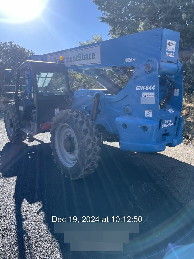 2022 GENIE GTH-844