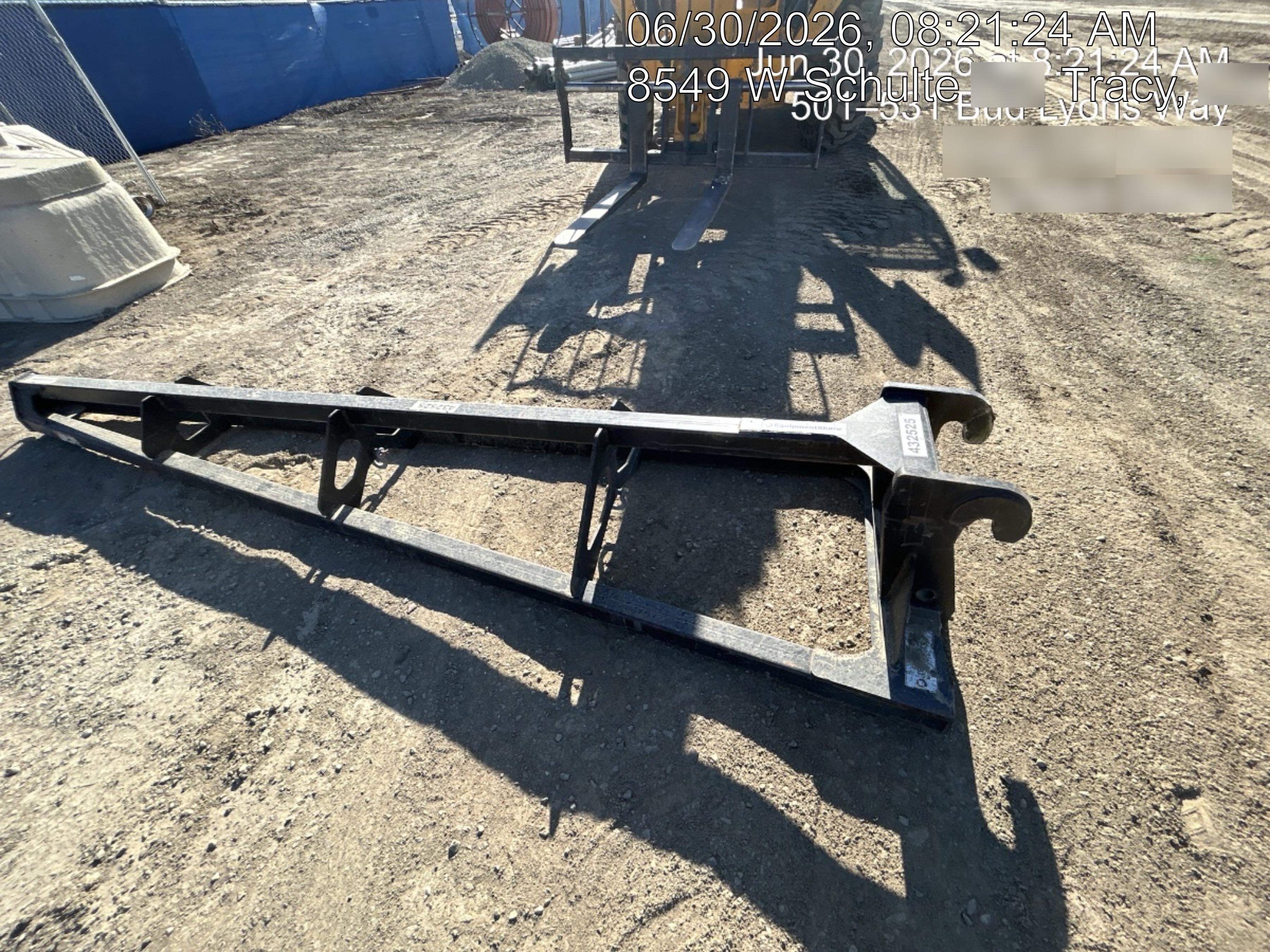2024 JLG 1001275853