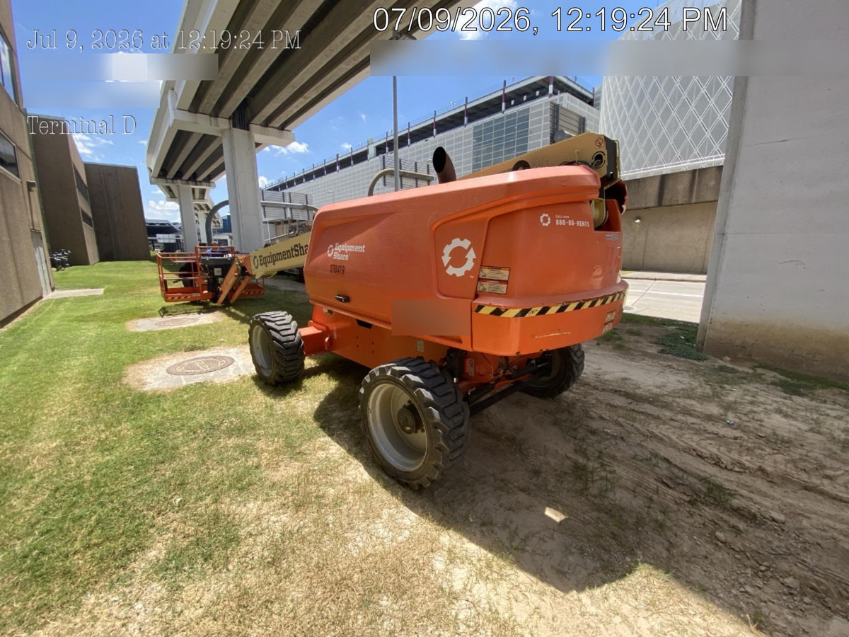 2022 JLG 660SJ