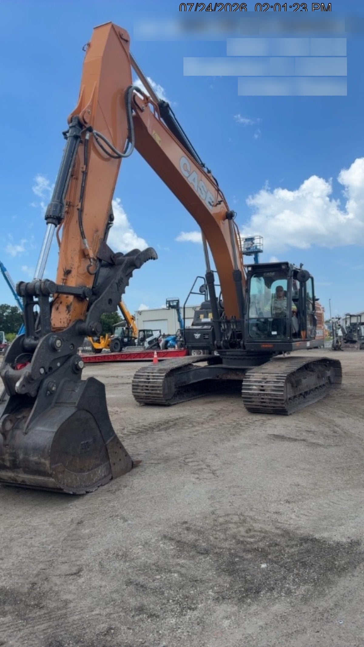 2025 CASE CX260E