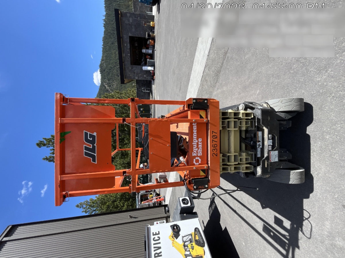 2022 JLG ES2632