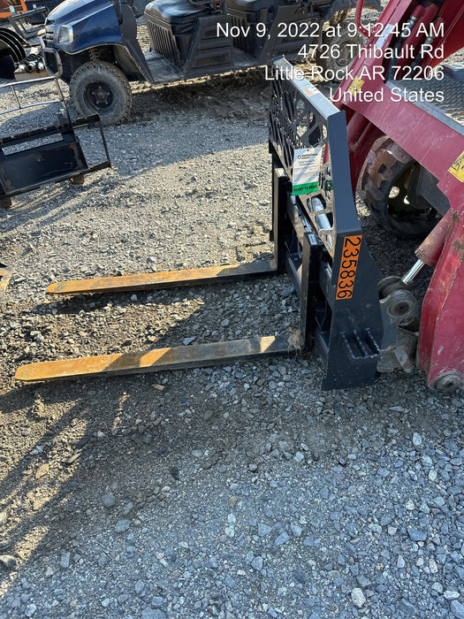 2022 PALADIN 48" Pallet Forks - Paladin