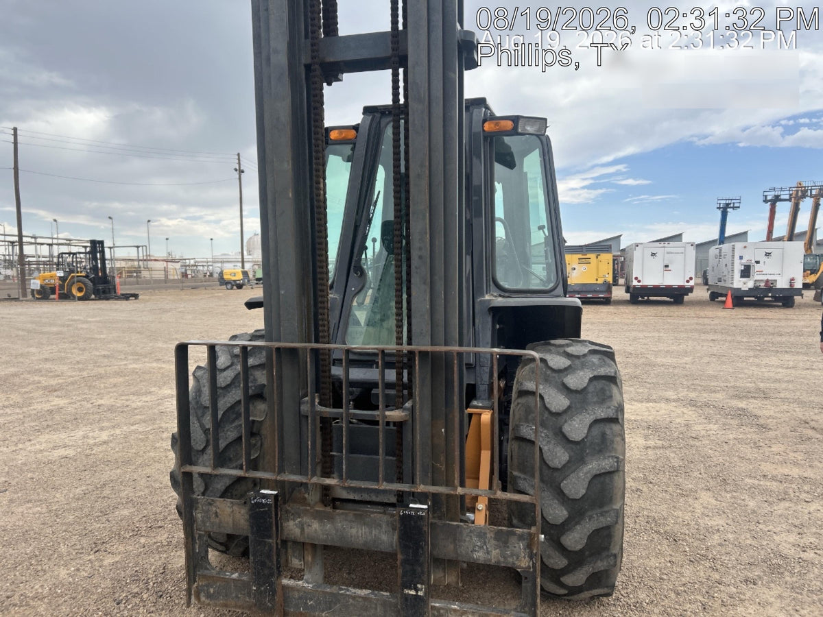 2021 CASE 588H
