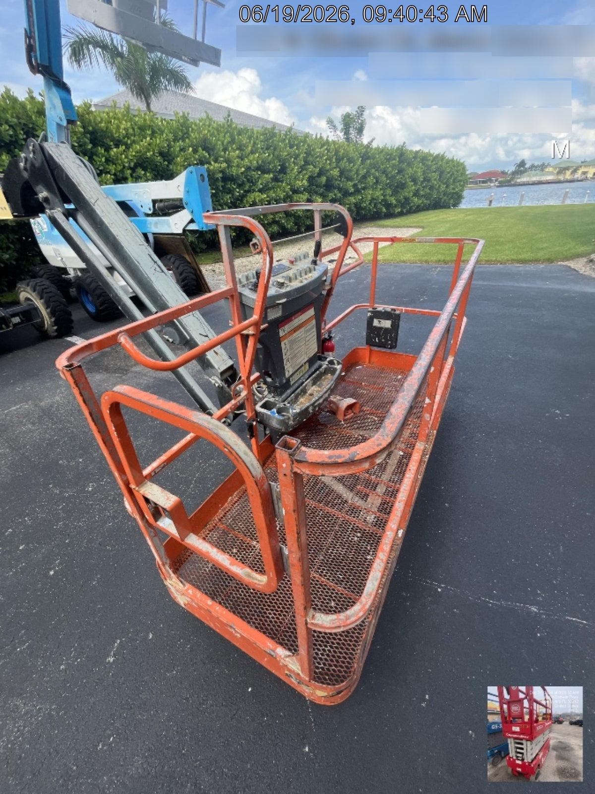 2023 JLG 460SJ