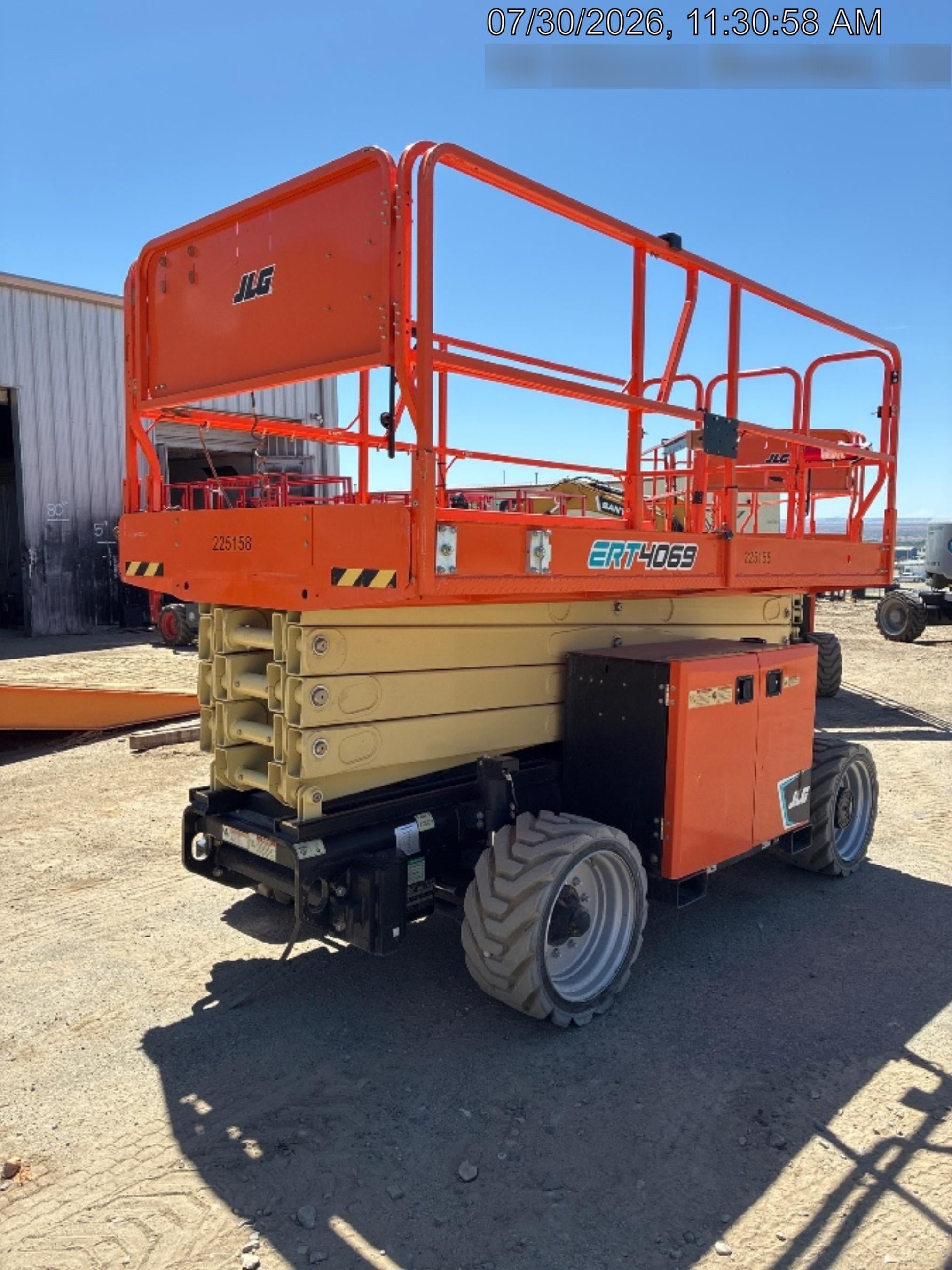 2022 JLG ERT4069