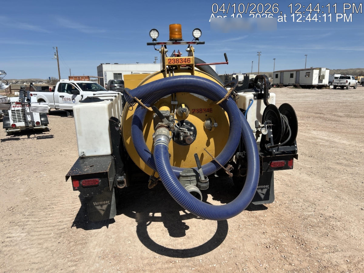 2022 Vac-Tron LP573XDT T4 Koehler Diesel Engine, 500 Gallon Debris Tank, x2 100 Gallon Water Tanks