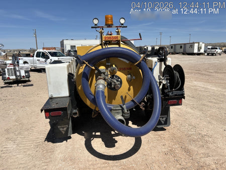 2022 Vac-Tron LP573XDT T4 Koehler Diesel Engine, 500 Gallon Debris Tank, x2 100 Gallon Water Tanks