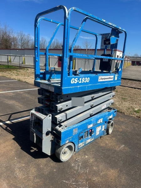 2019 Genie GS-1930 Fixed rails with chain Entry