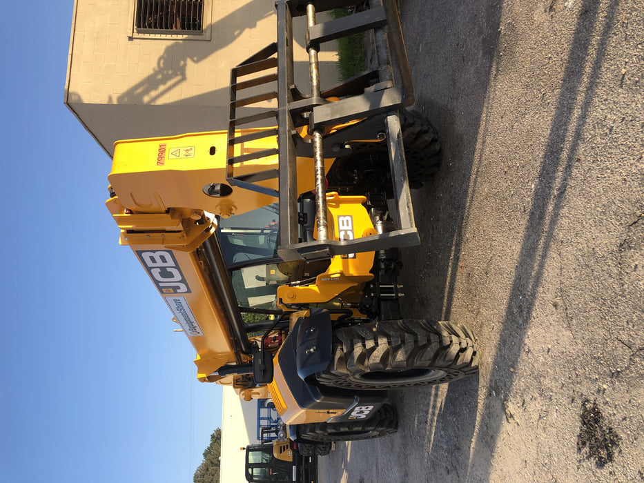 2020 JCB 509-42 Cab/Heat/Air, Solid Tires, Work Lights, Beacon, Aux Hydraulics, Back up Alarm, Lifting Eye, ES Decals