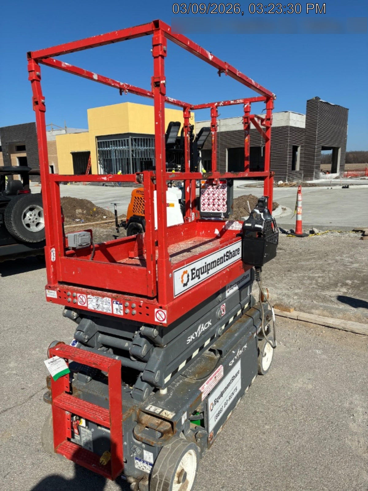 2021 SKYJACK SJ3219