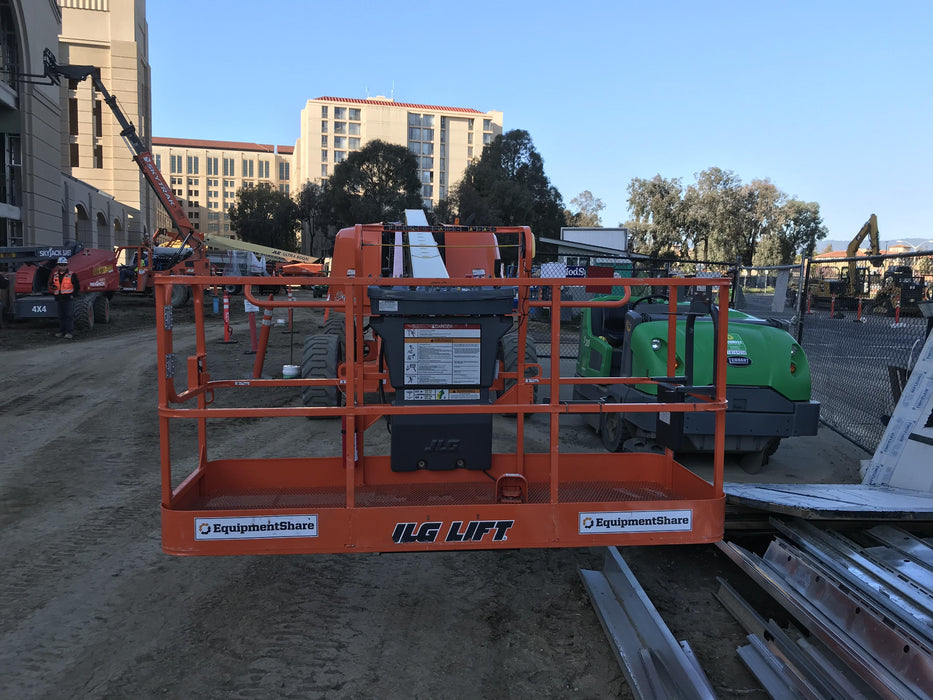 2019 JLG 600S 4WD