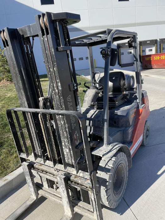 2022 TOYOTA 50-8FGU25