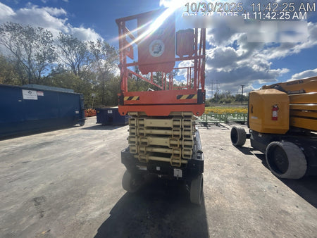 2023 JLG R4045