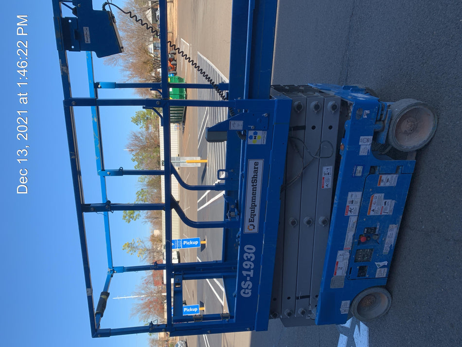 2020 Genie GS-1930 Solid Non Marking Tires, Beacon, Folding rails with half height swing gate
