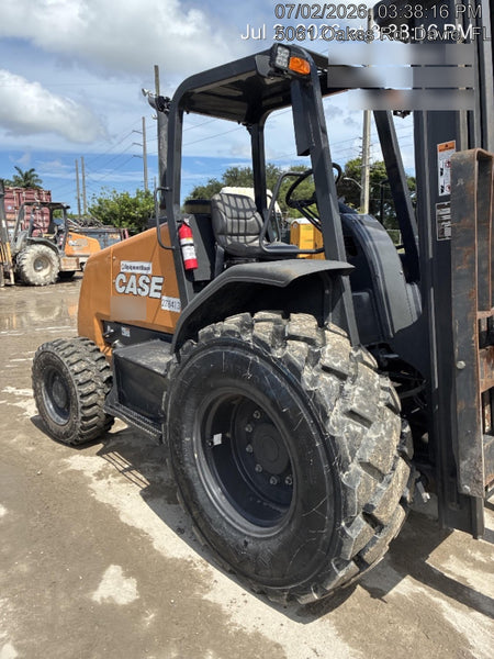 2023 CASE 588H