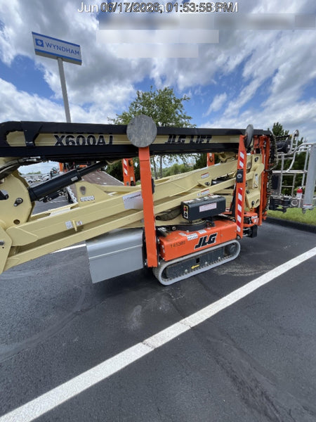 2021 JLG X600AJ