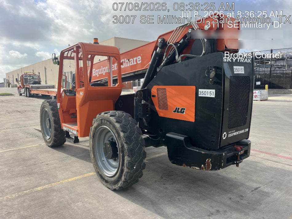 2023 SKYTRAK 8042