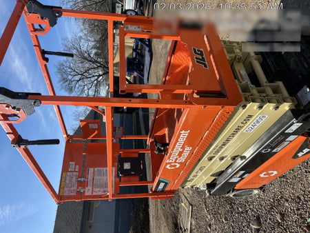 2025 JLG ES1932