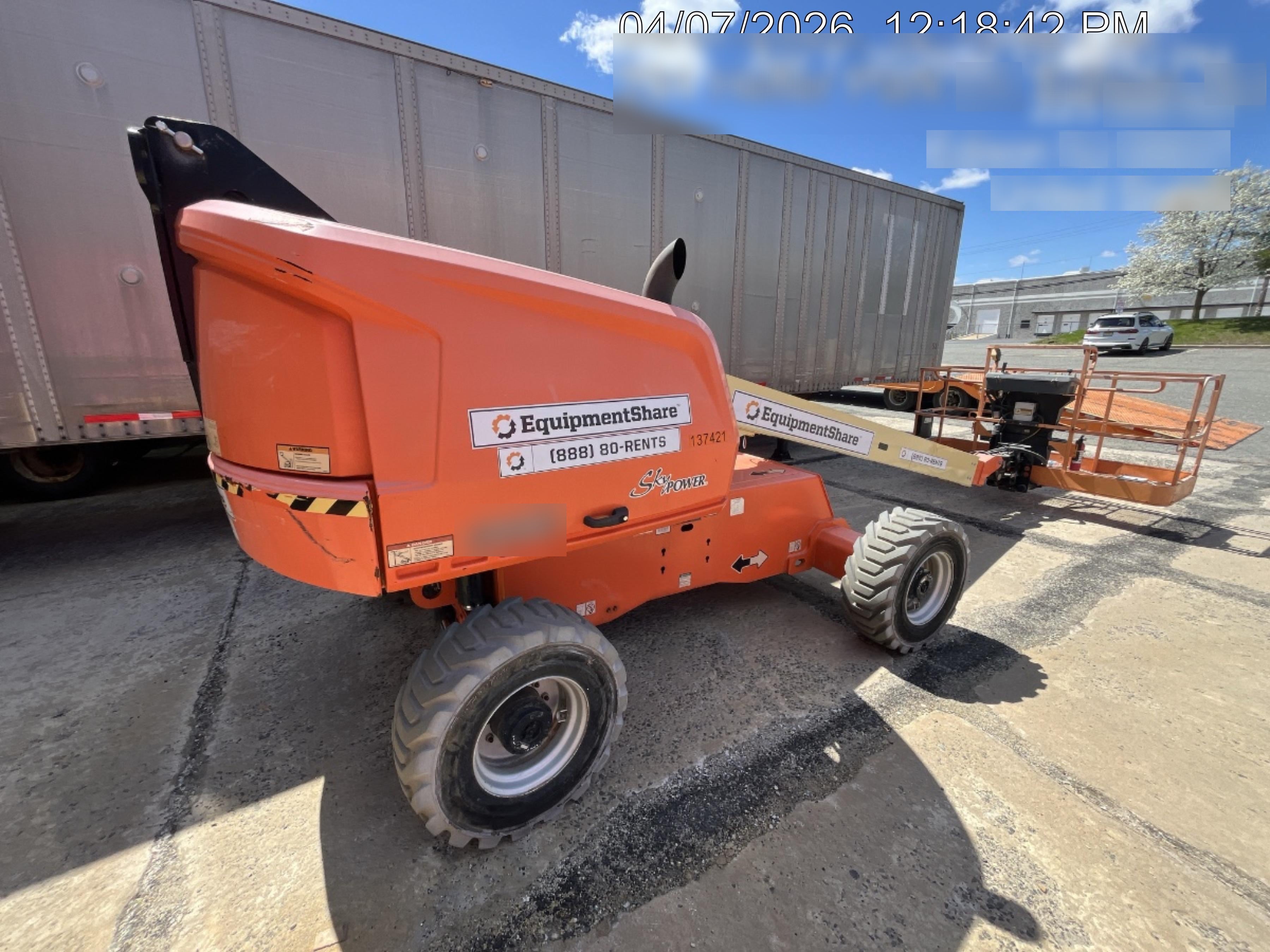 2021 JLG 400S