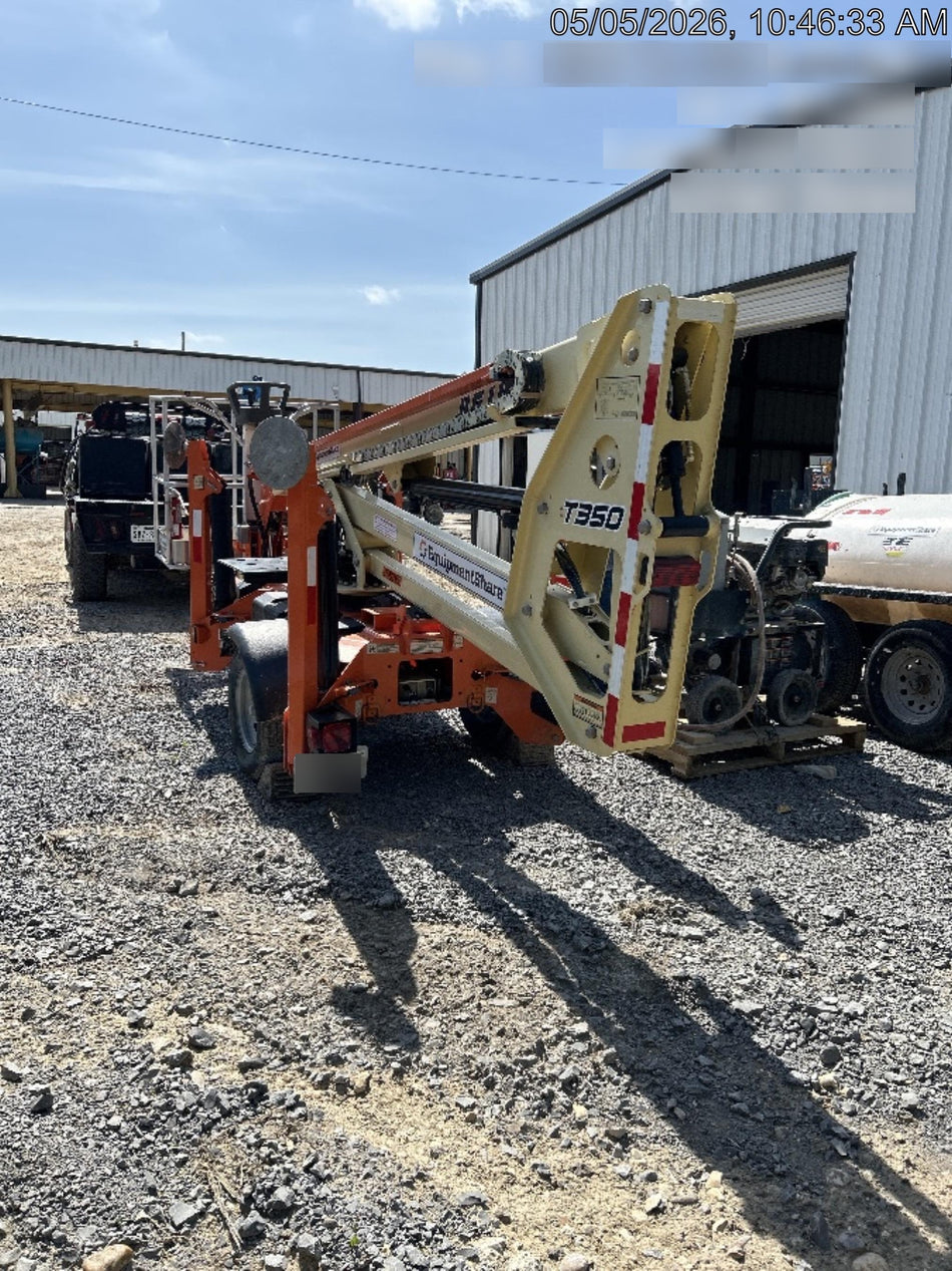2022 JLG T350