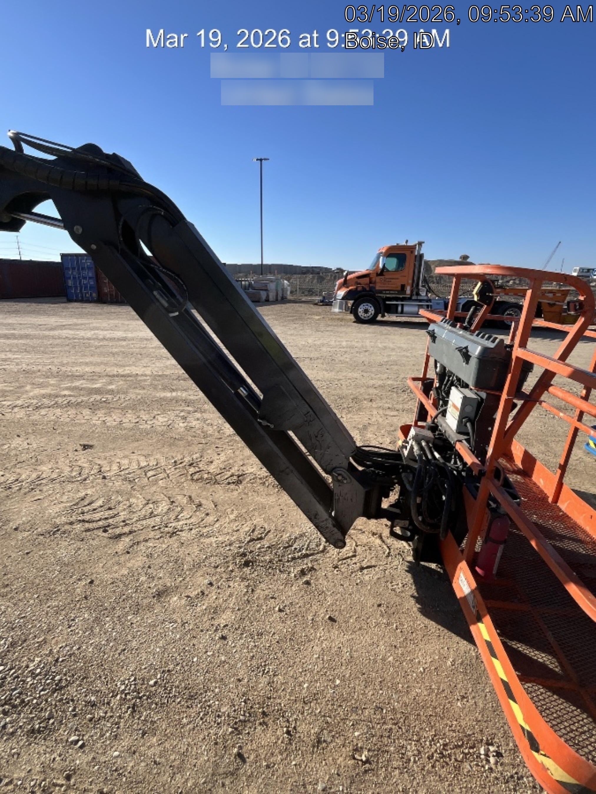 2023 JLG 660SJ