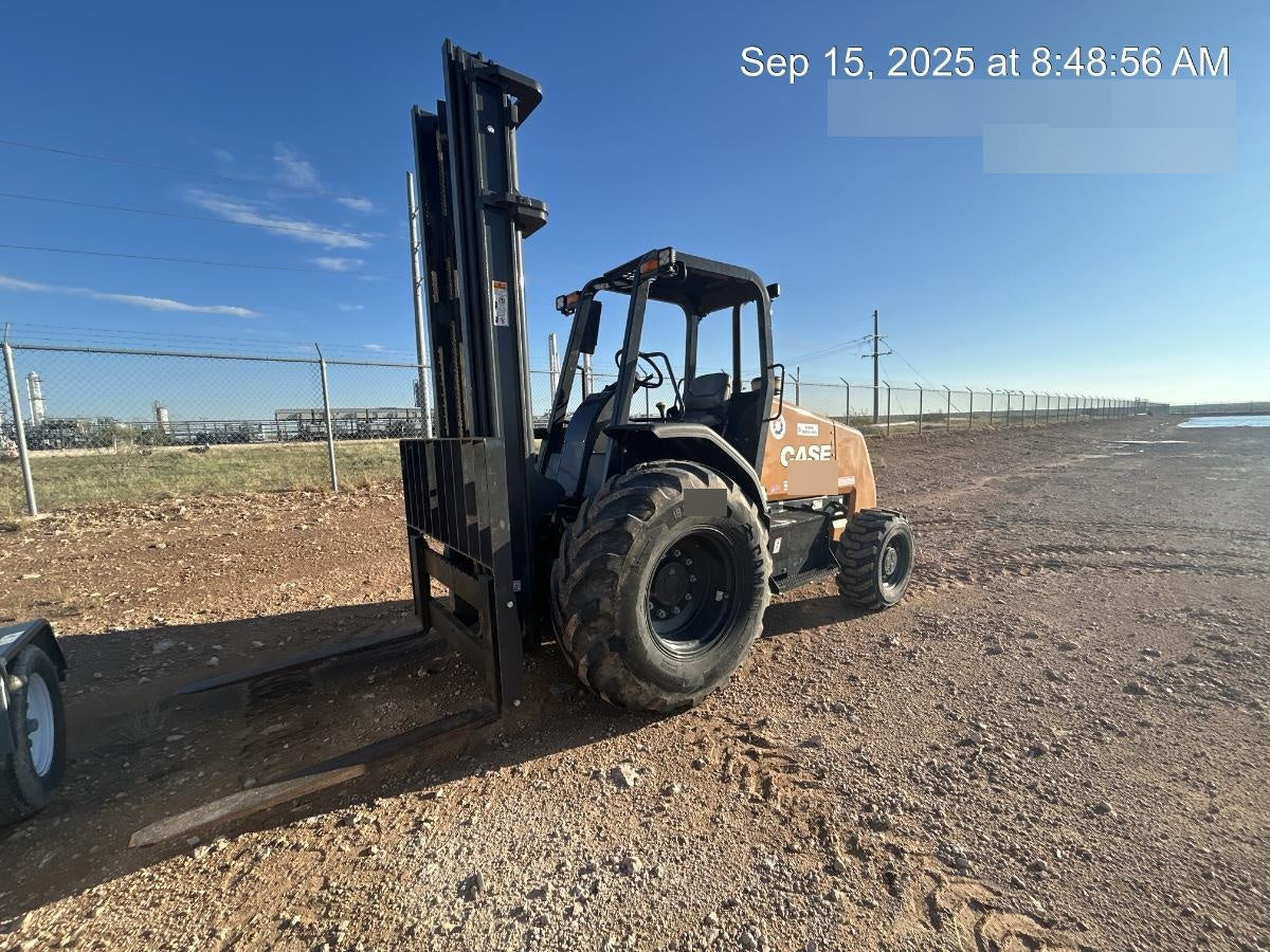 2023 CASE 588H