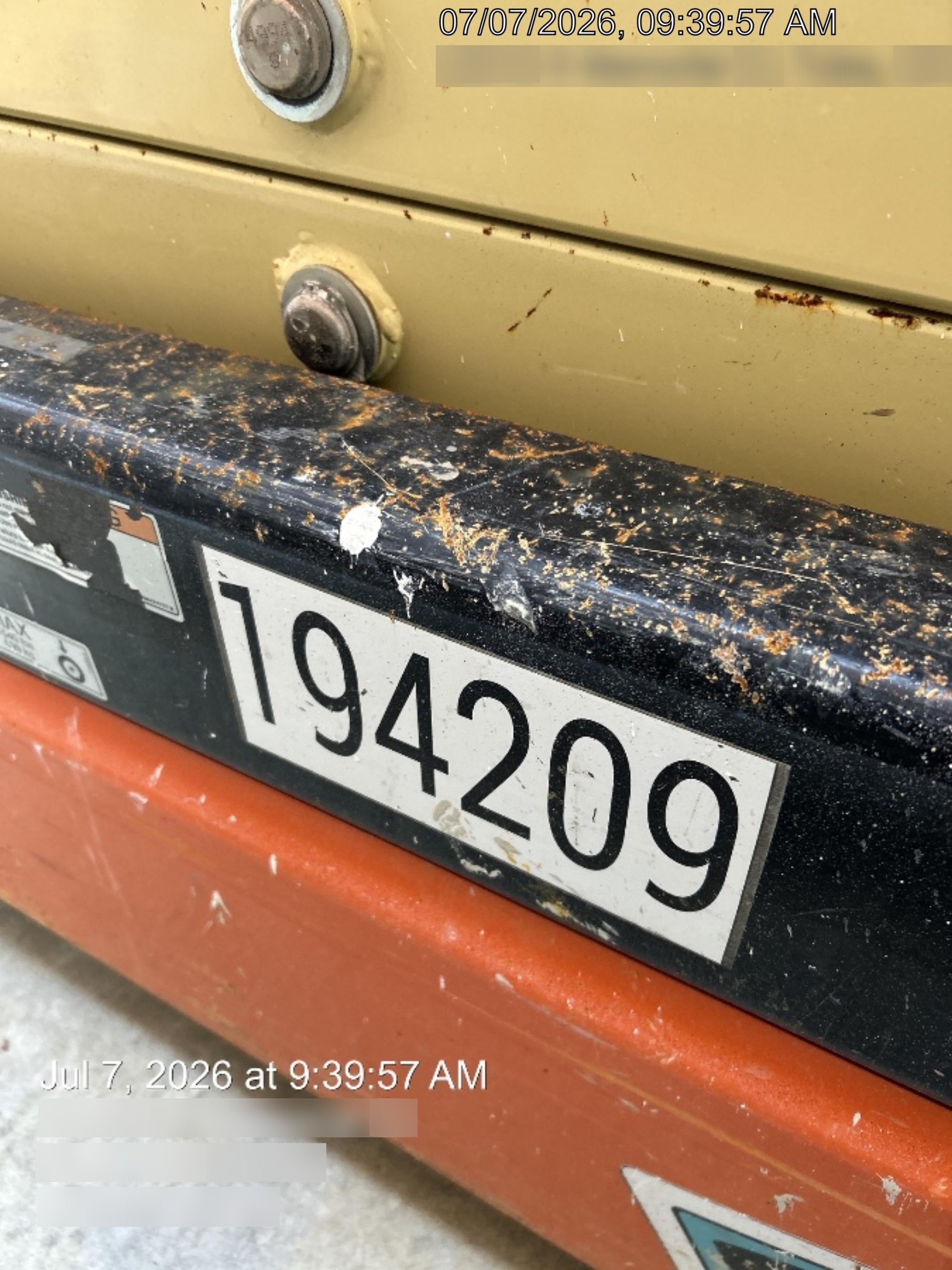 2021 JLG ES1932