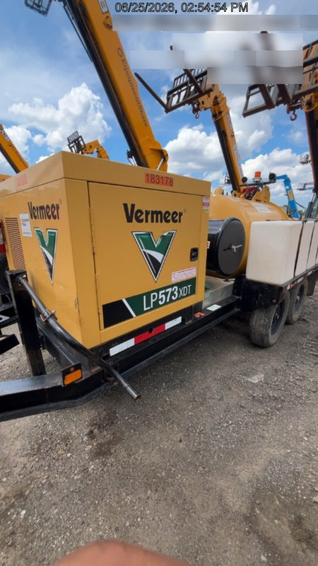 2021 Vac-Tron LP573XDT T4 Koehler Diesel Engine, 500 Gallon Debris Tank, x2 100 Gallon Water Tanks
