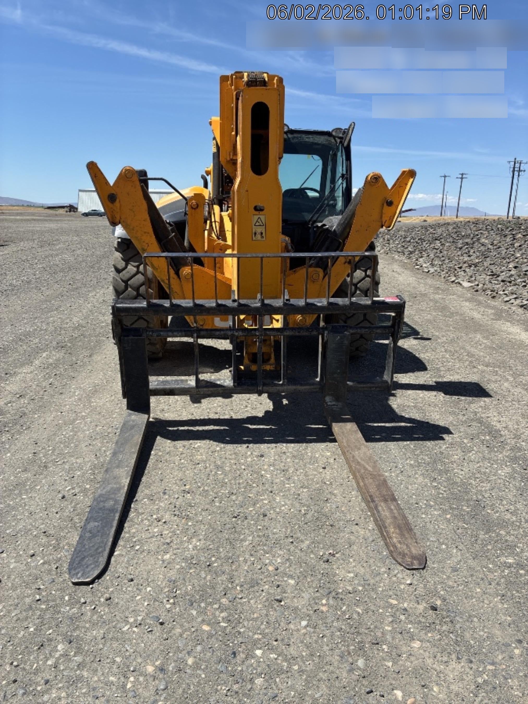 2023 JCB 510-56