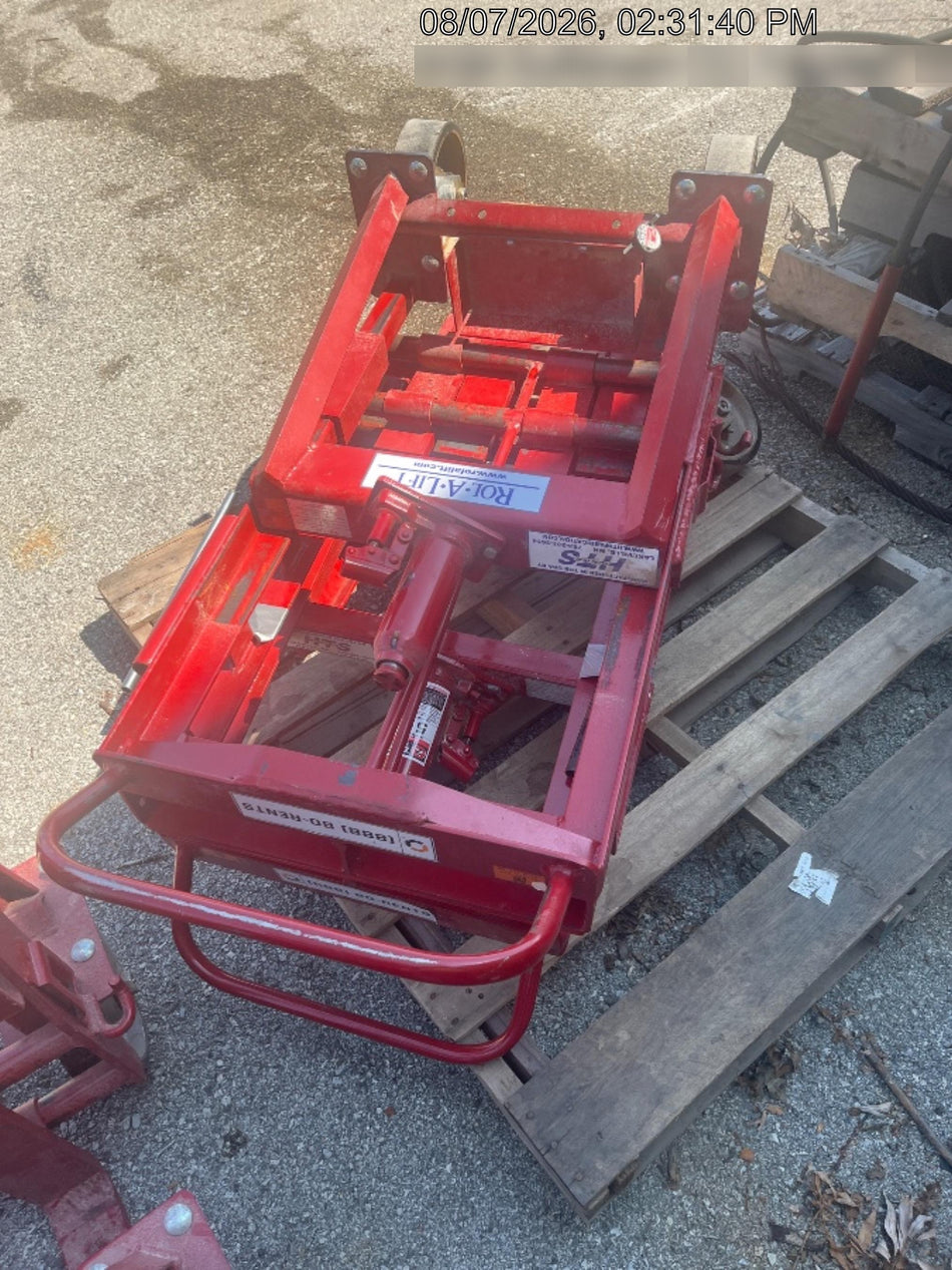 2025 ROL-A-LIFT M-8