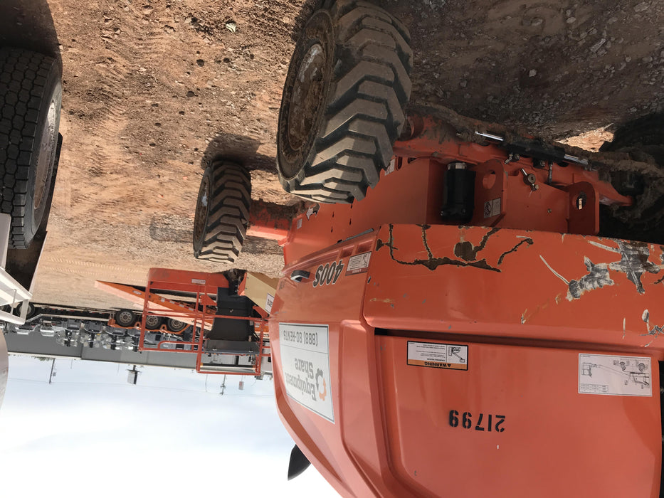 2019 JLG 400S