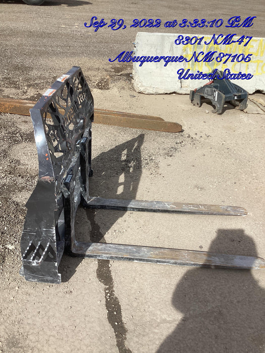 2021 PALADIN 48" Pallet Forks - Paladin