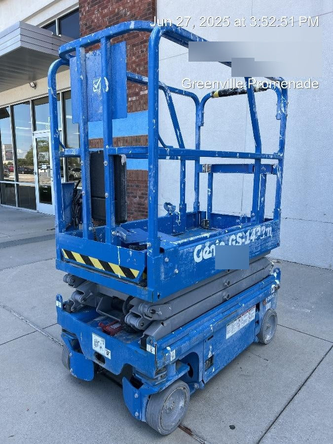 2023 GENIE GS-1432