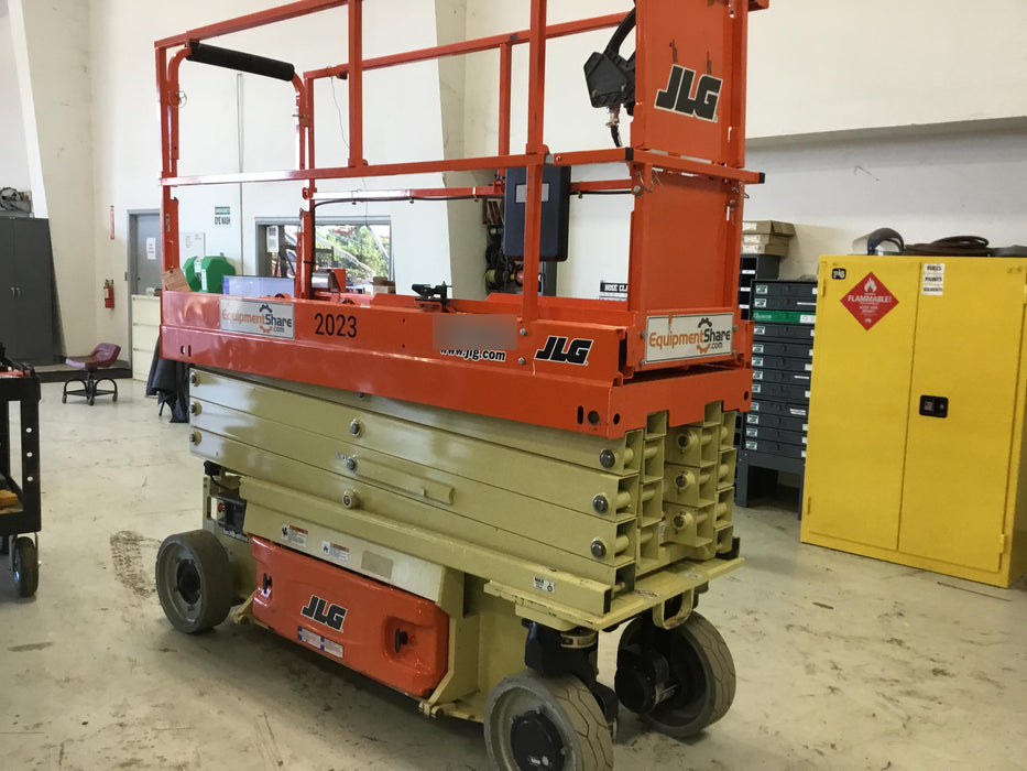 2016 JLG 2632ES