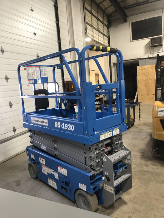 2020 Genie GS-1930 Solid Non Marking Tires, Beacon, Folding rails with half height swing gate