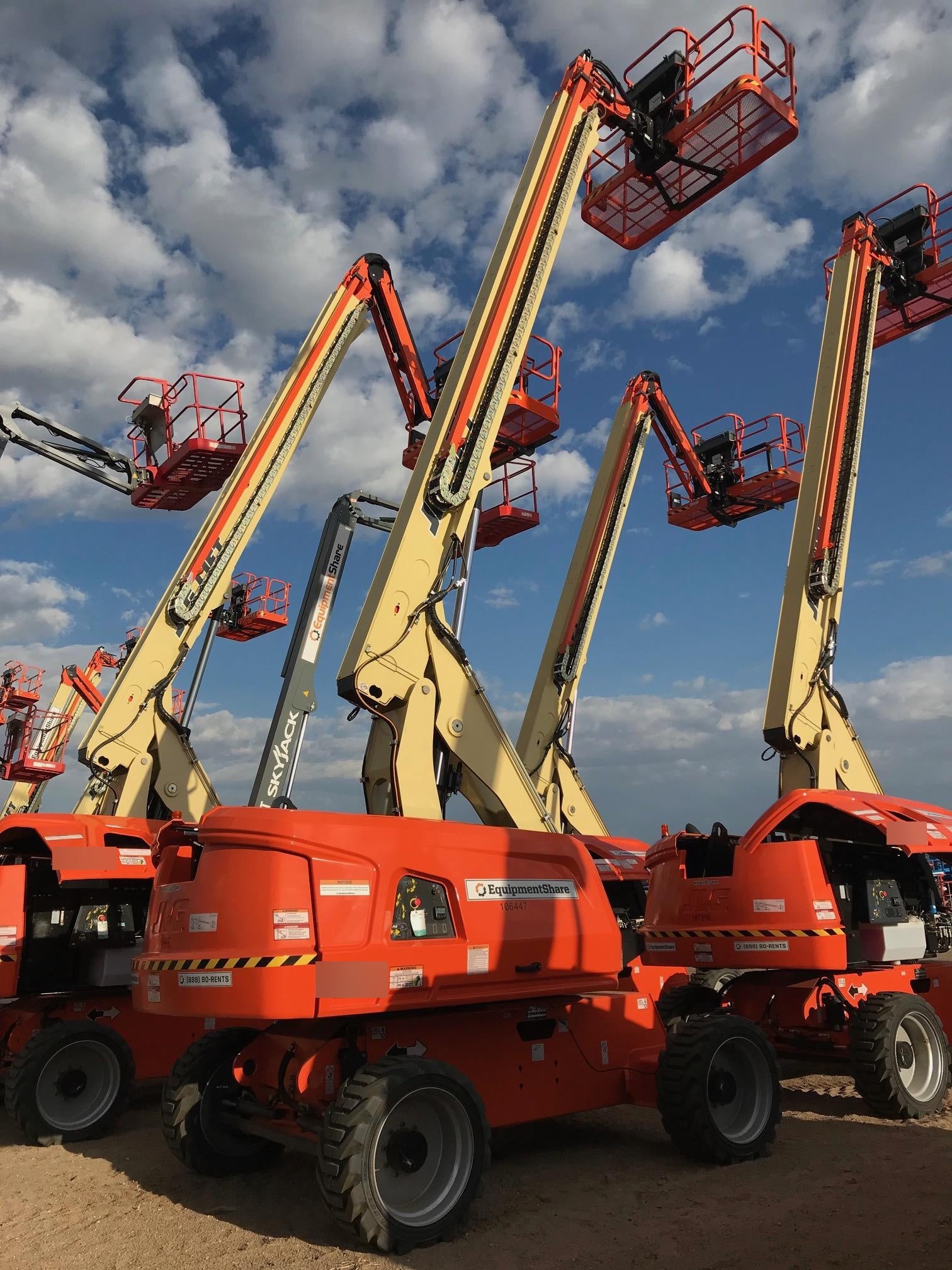 2020 JLG 600S
