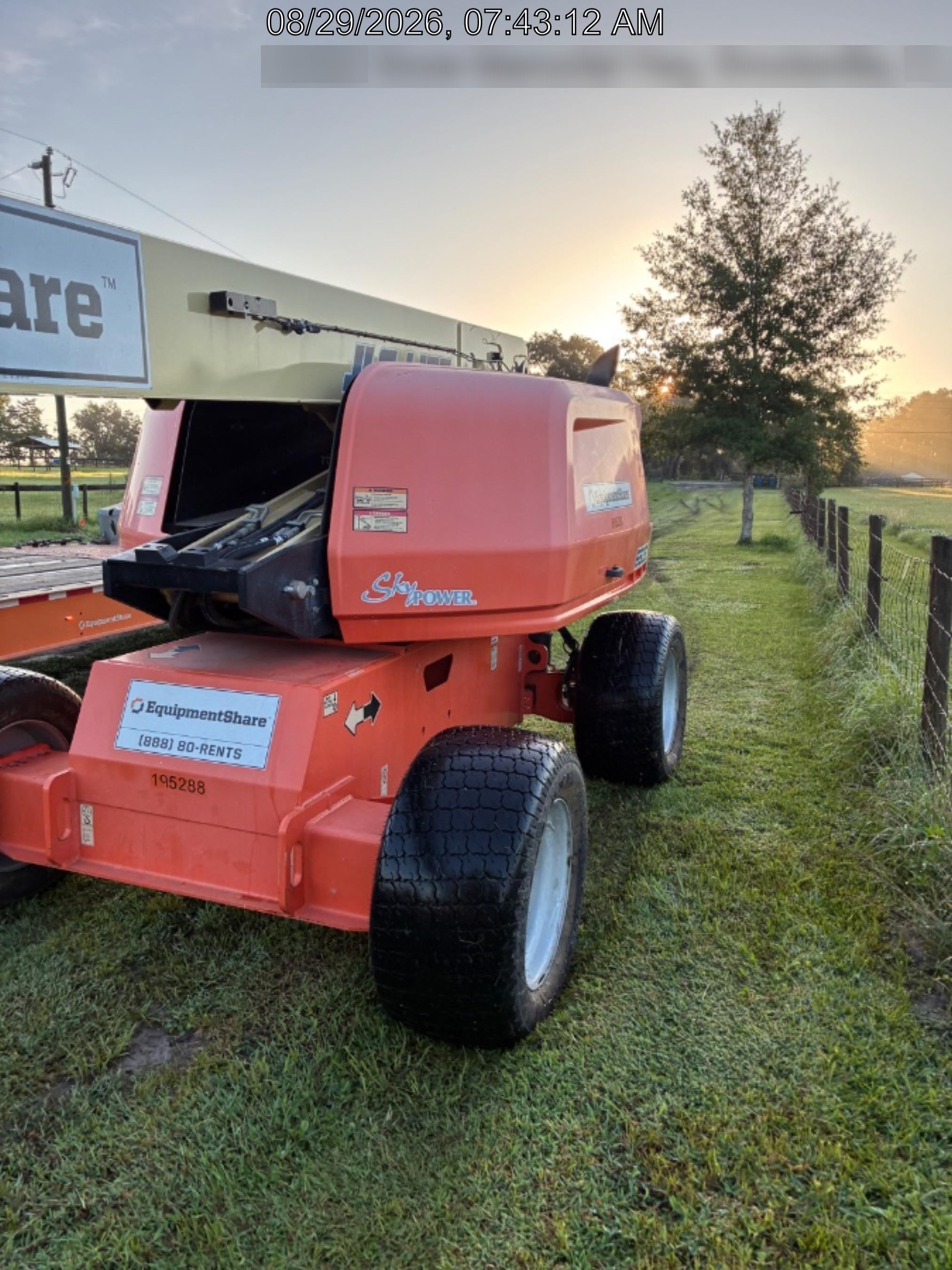 2021 JLG 660SJ