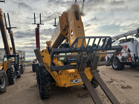 2023 JCB 512-56