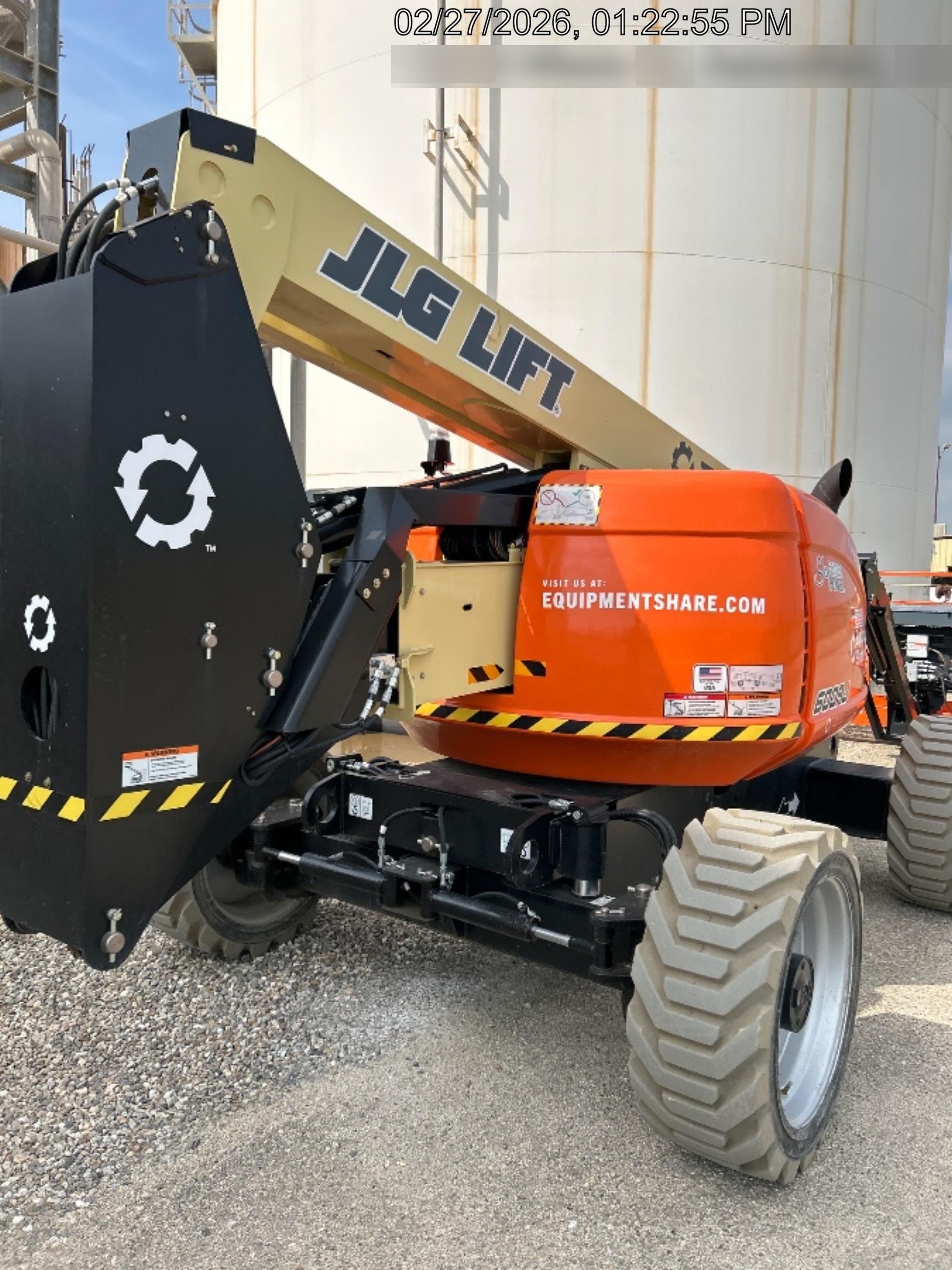 2025 JLG 600AJ